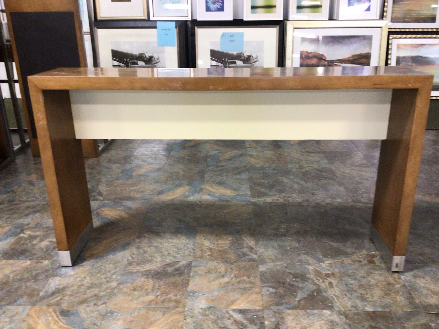 Slim Table